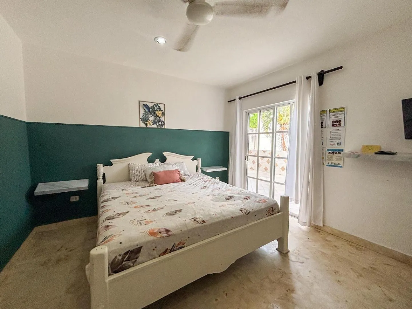 Spacious King Room Near Beach & Quinta Playa del Carmen Apartament
